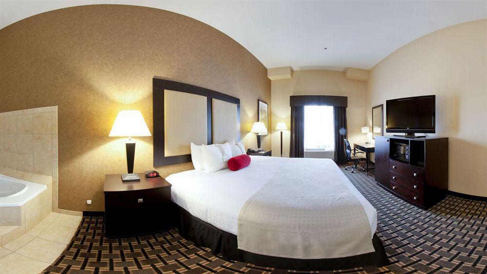 Holiday Inn Arlington Northeast By Ihg Eksteriør bilde