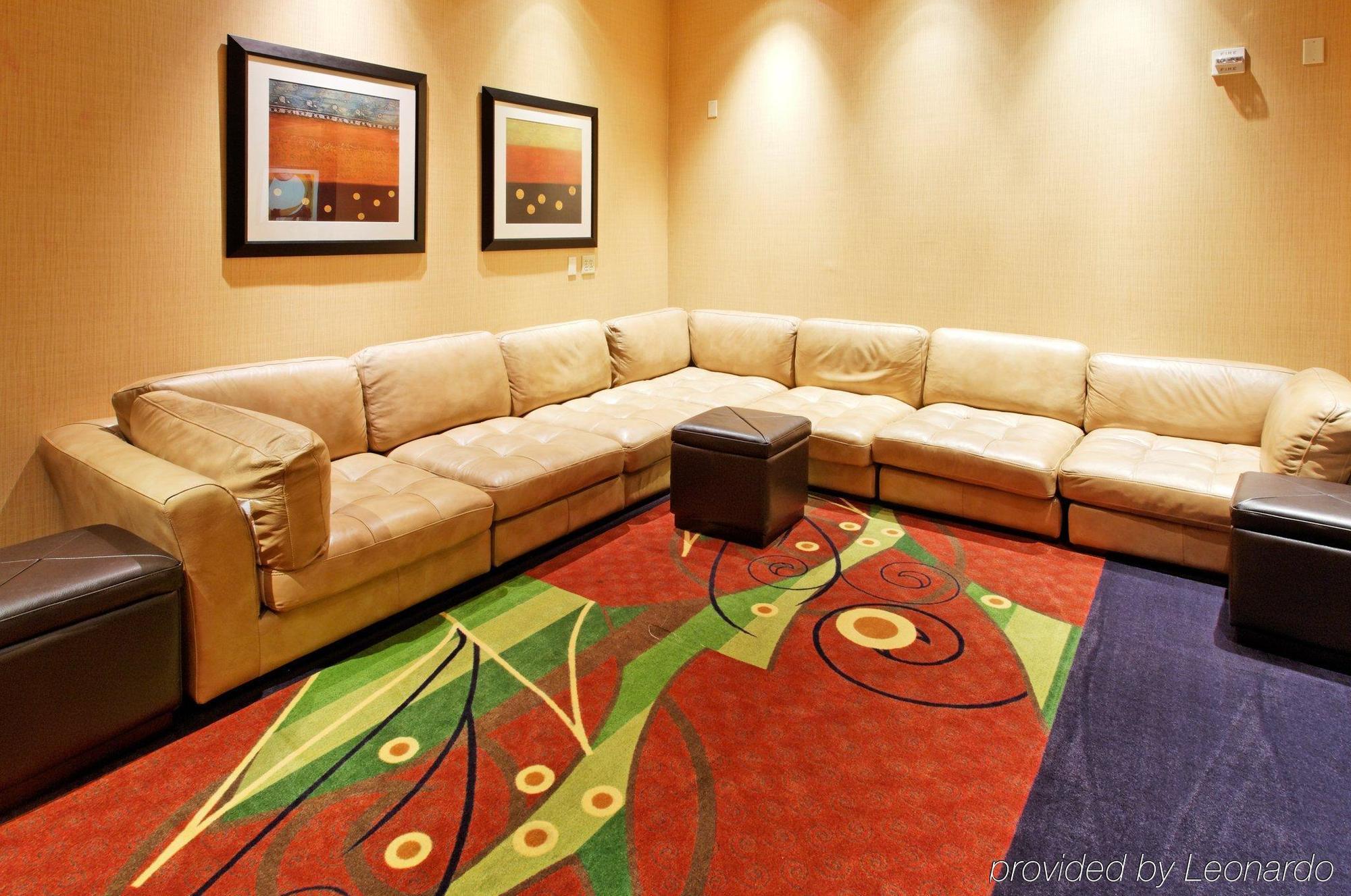 Holiday Inn Arlington Northeast By Ihg Interiør bilde